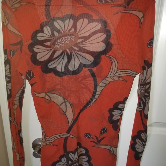 Top - Picture 2 of 3